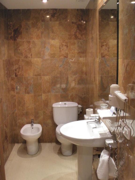 Hostal Mallorquines Riudarenes Oda fotoğraf