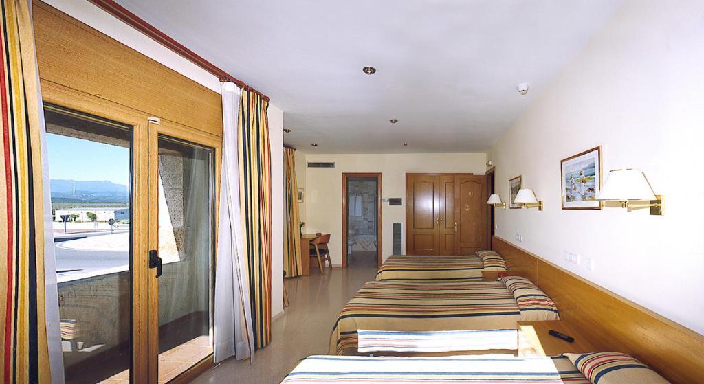 Hostal Mallorquines Riudarenes Dış mekan fotoğraf